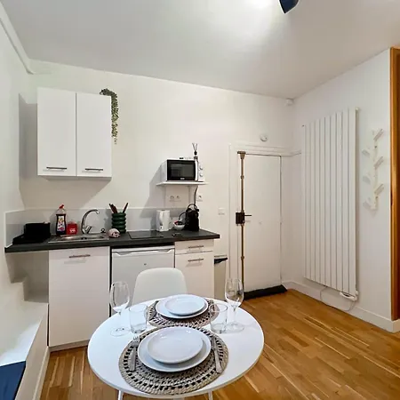 Charming Near Bastille פריז